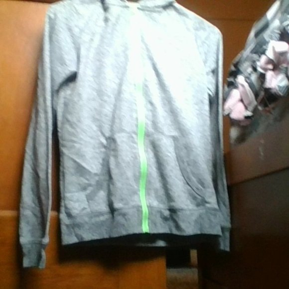 zipper jacket - Picture 3 of 3